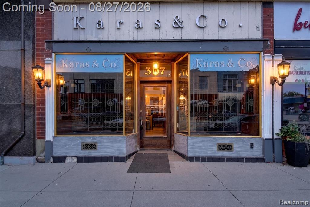 307 Huron Avenue, Port Huron, MI 48060