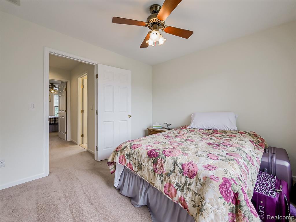 1394 MIDDLEWOOD Drive, Saline, MI 48176 — Photo 20