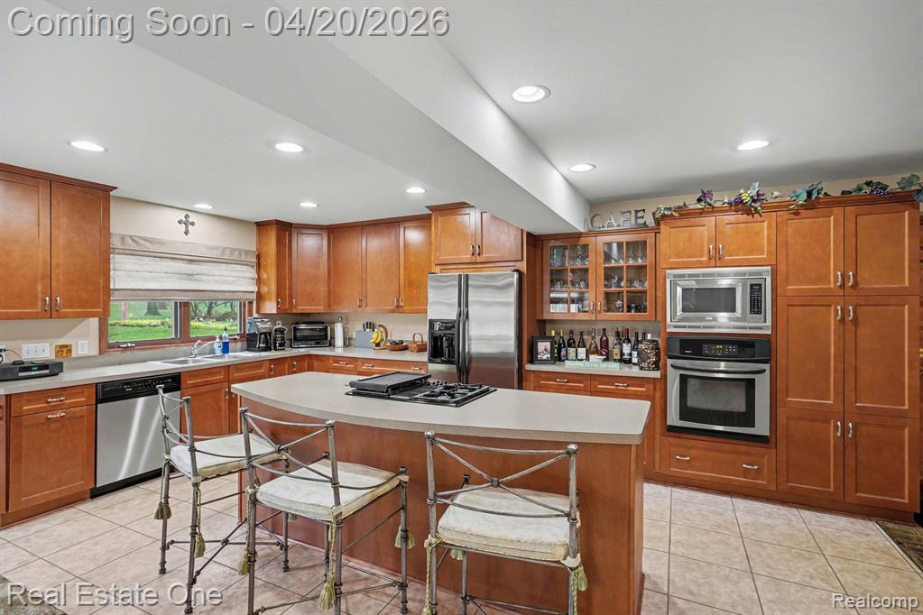 1355 Grebe Road, Highland, MI — Photo 8