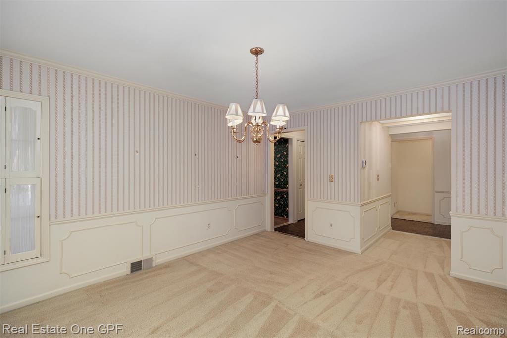 277 Kenwood Court, Grosse Pointe Farms, MI 48236 — Photo 10