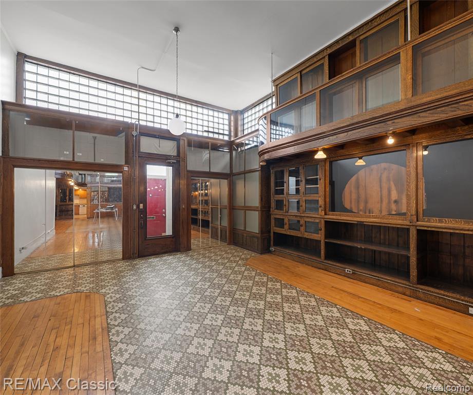 5101 Trumbull Street - Photo 4