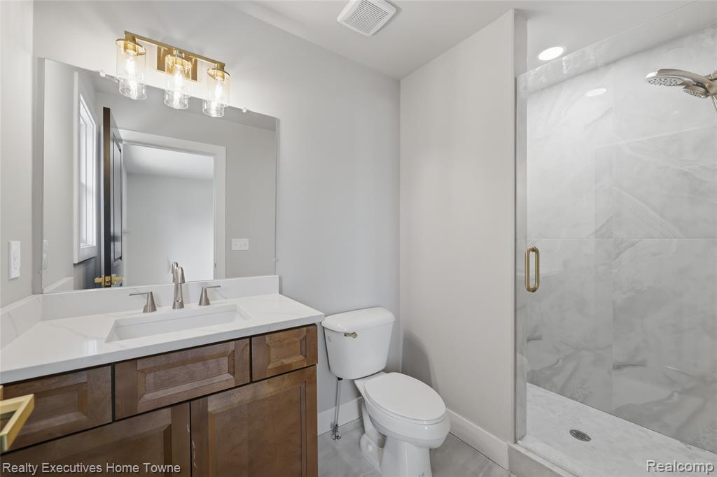 12020 Encore Court, Shelby Twp, MI 48315 — Photo 29