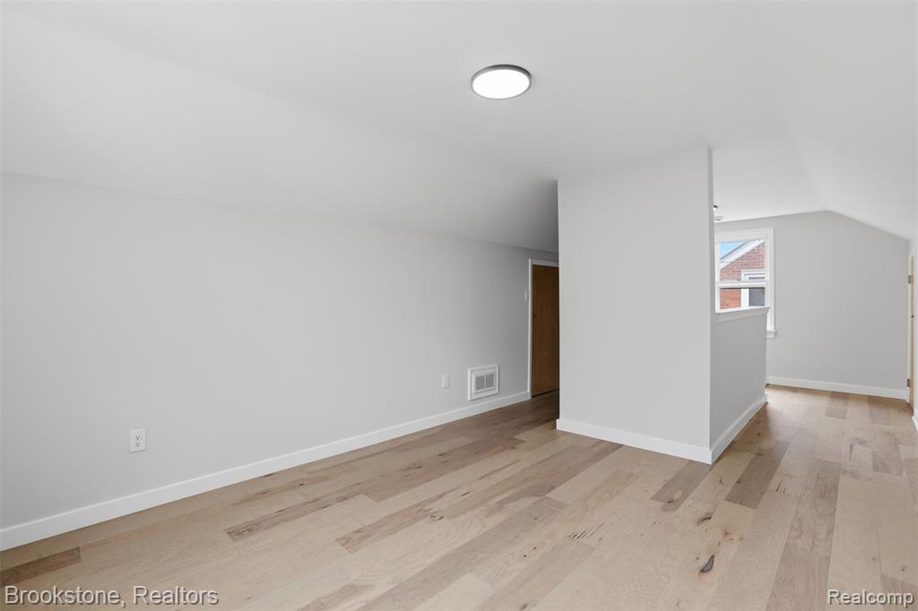 19450 Washburn Street, Detroit, MI 48221 — Photo 13