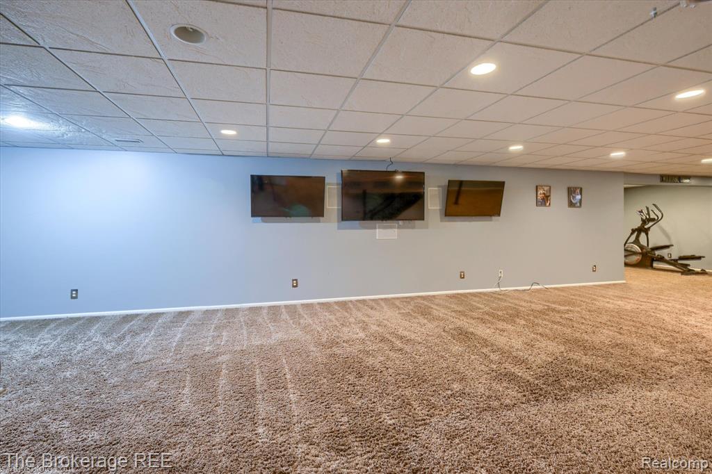 5239 Farmridge Lane, Grand Blanc, MI 48439 — Photo 68