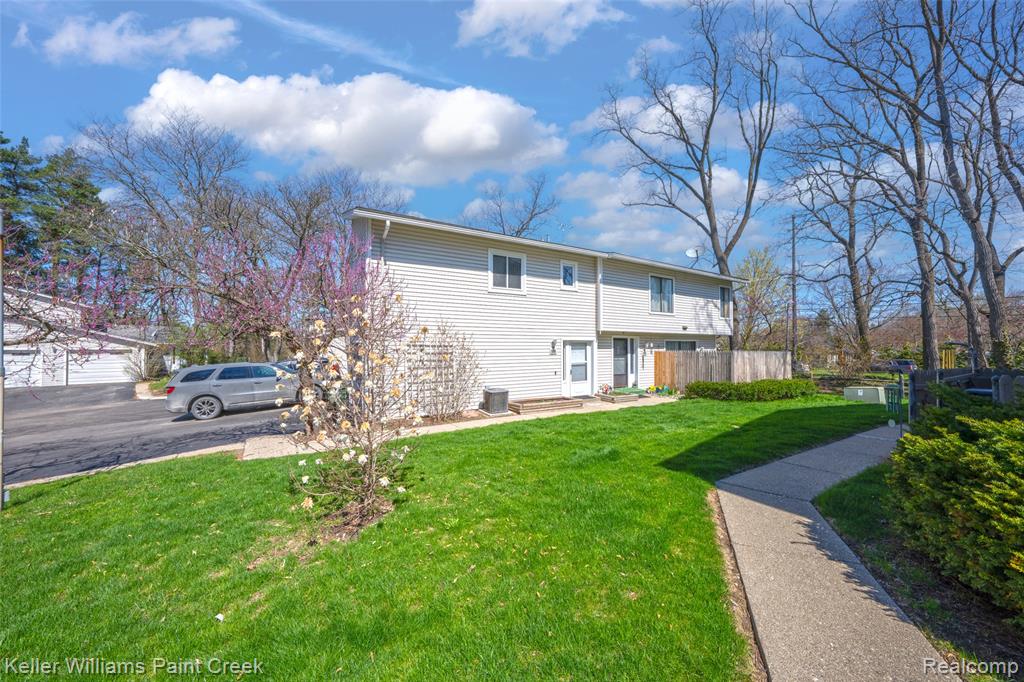 809 Corners Court, 23, Lake Orion, MI 48362 — Photo 22