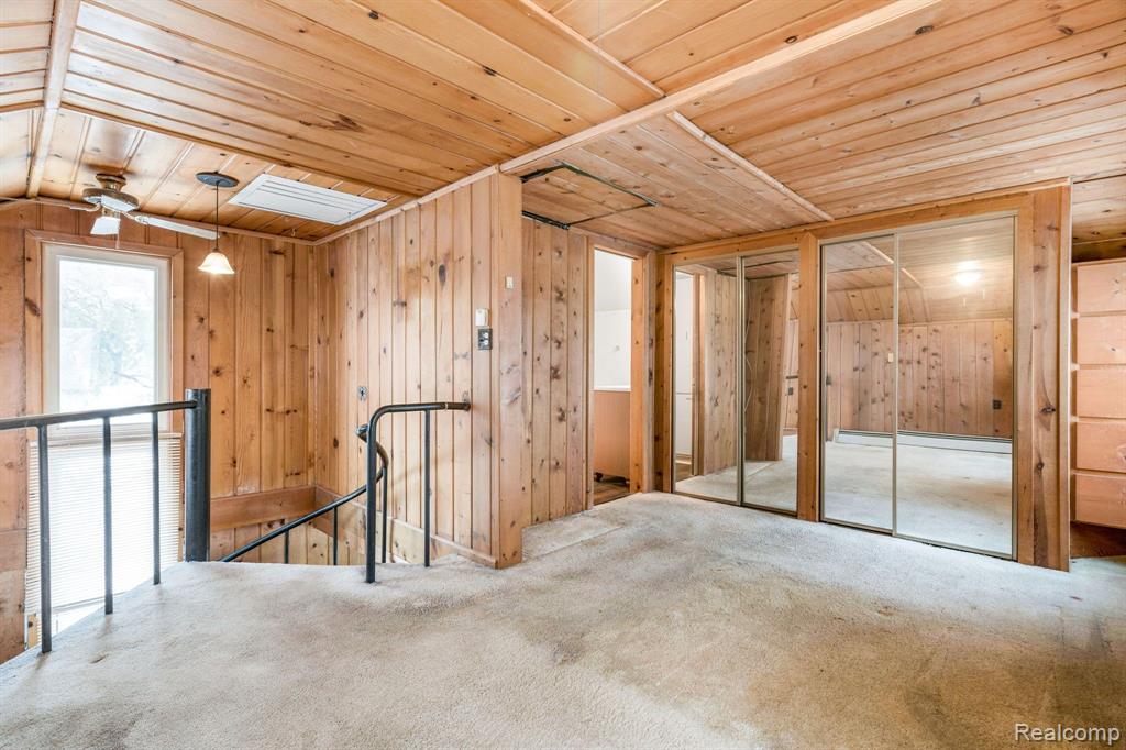 653 CENTRAL Drive, Lake Orion, MI 48362 — Photo 24