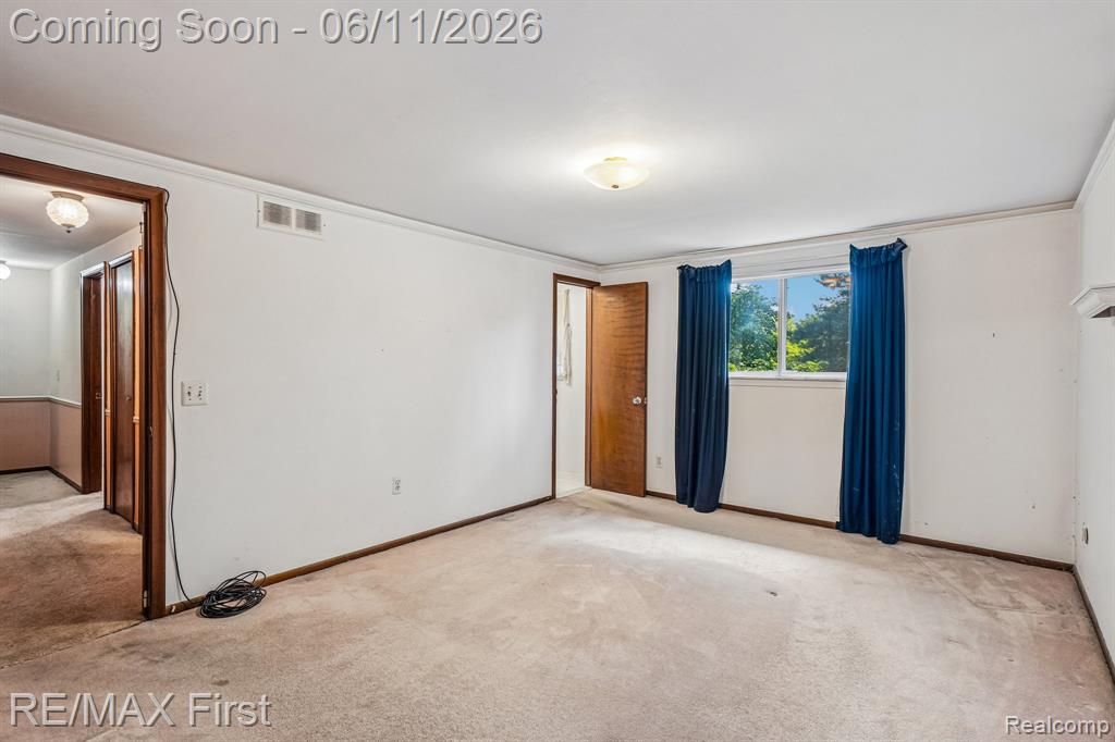 5950 Diamond Drive, Troy, MI 48085 — Photo 30