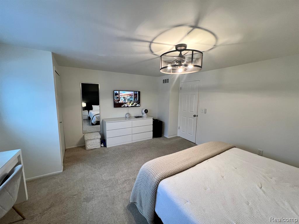 1623 WIMBLEDON Drive, 16, Walled Lake, MI 48390 — Photo 15
