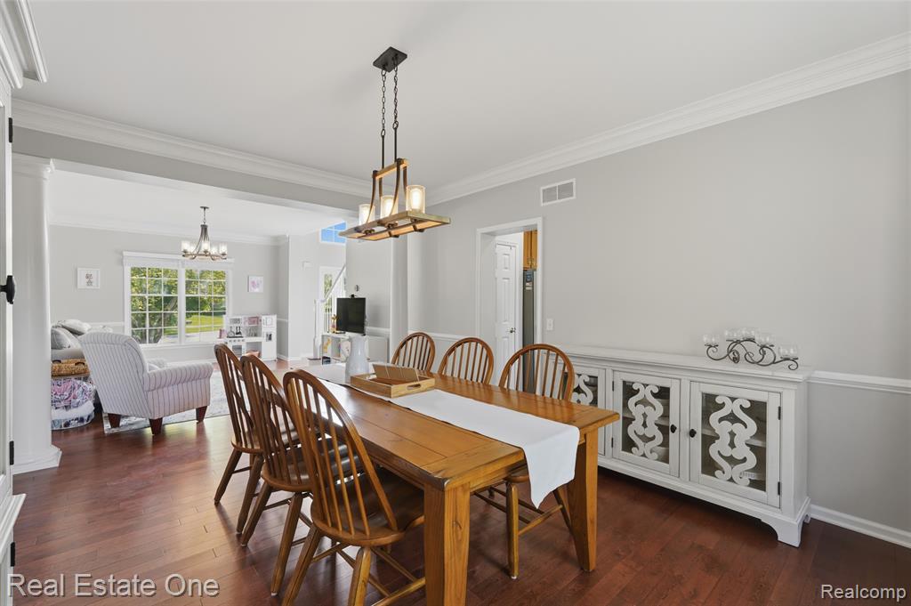 5097 Birkdale Drive, Commerce Twp, MI 48382 — Photo 12