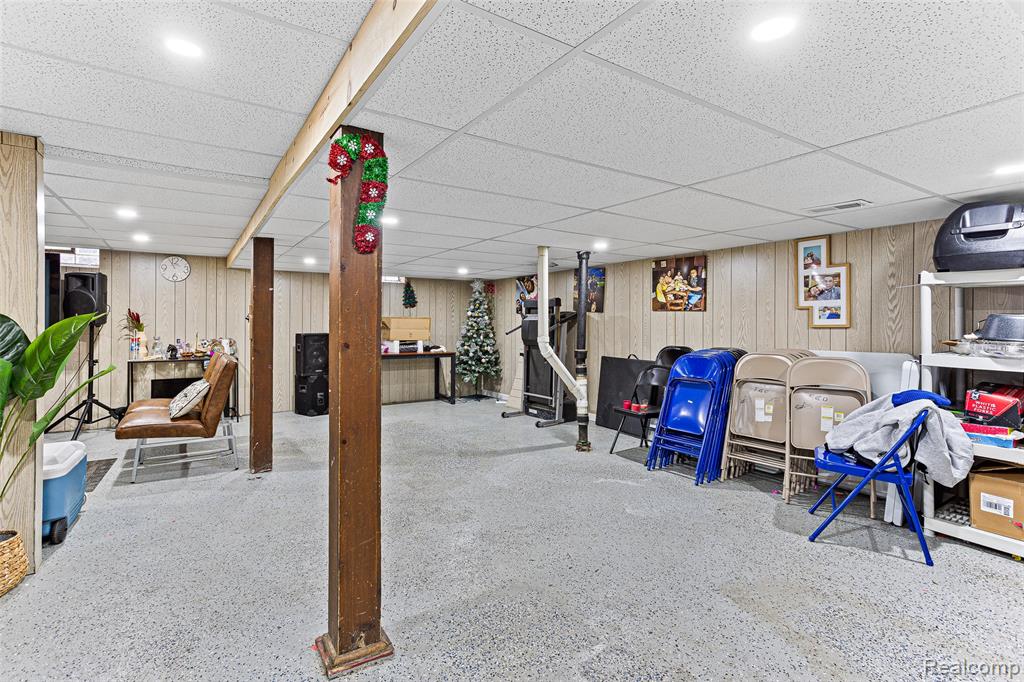 940 Stewart Avenue, Lincoln Park, MI 48146 — Photo 24