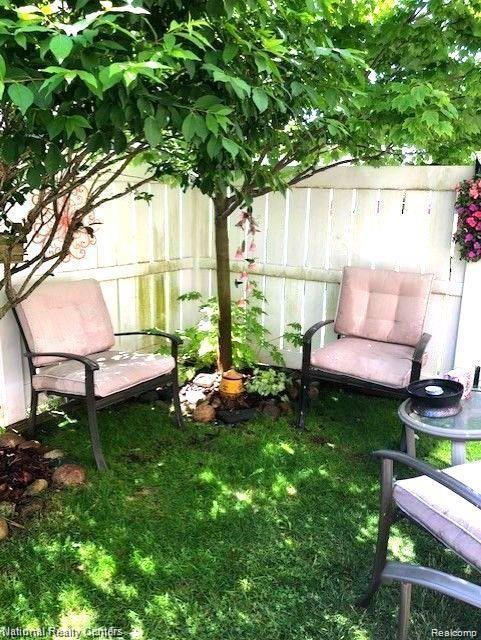 21336 E GLEN HAVEN Circle, Northville, MI 48167 — Photo 21