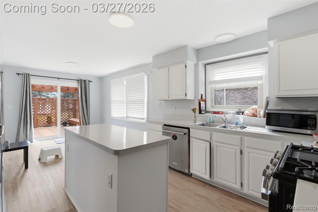 6450 Gallery Drive, Canton, MI 48187 — Photo 8