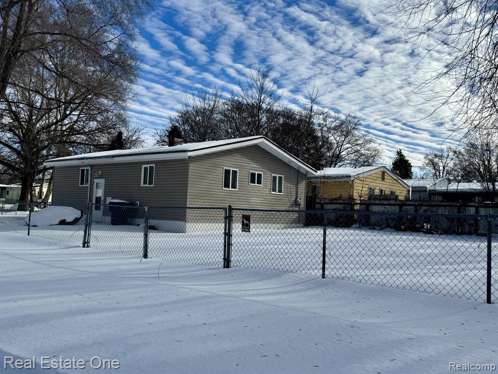 731 Stanley Avenue, Pontiac, MI 48340 — Photo 3