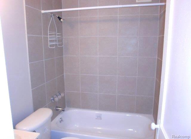 19724 ELKHART Street, Harper Woods, MI 48225 — Photo 13