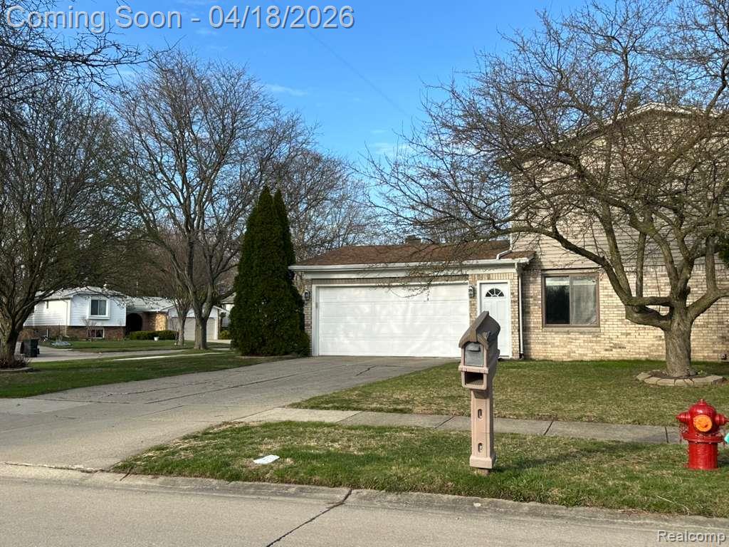 3960 Kings Point Drive, Troy, MI 48083 — Photo 32