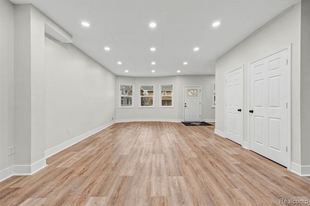 213 Avalon Street, Highland Park, MI 48203 — Photo 5