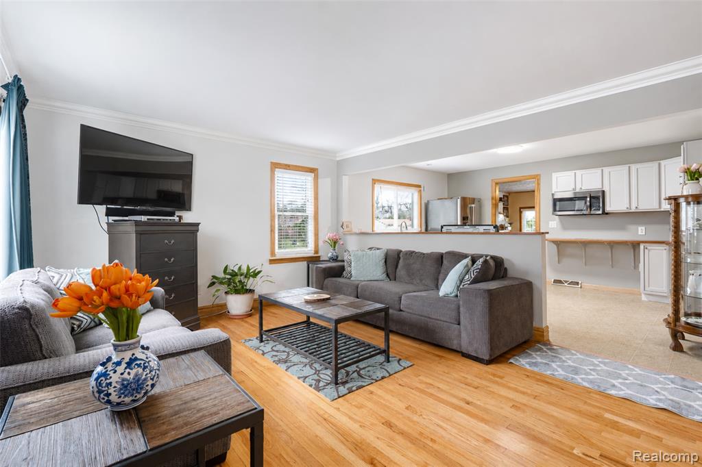 6041 Gilman Street, Garden City, MI — Photo 10