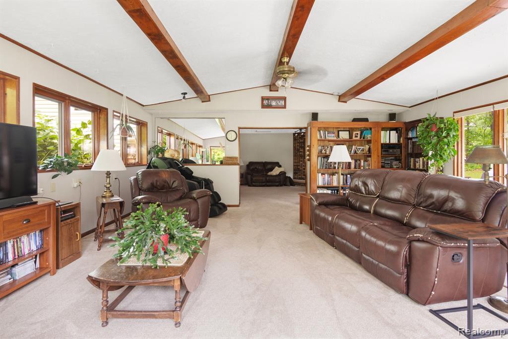 5500 Hartland Road, Fenton, MI 48430 — Photo 11