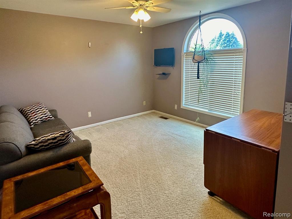 6763 BERRY POINTE Drive, Clarkston, MI 48348 — Photo 30