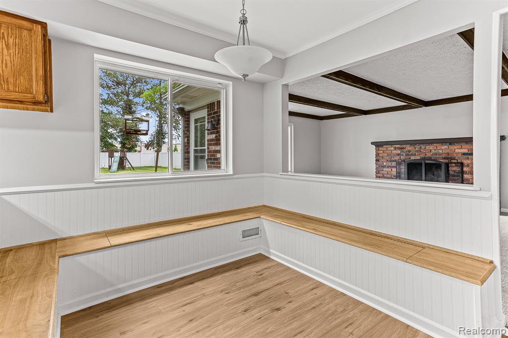 43300 OAKBROOK Court, Canton, MI 48187 — Photo 12