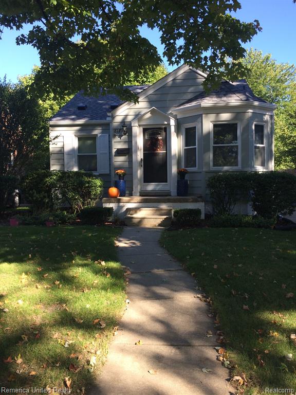 617 S EDISON Avenue, Royal Oak, MI 48067 — Photo 2
