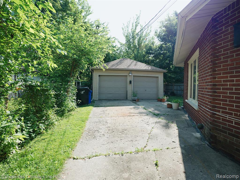 4858 Yorkshire Road, Detroit, MI 48224 — Photo 32