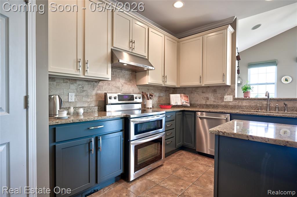 57710 Deere Court, South Lyon, MI 48178 — Photo 14