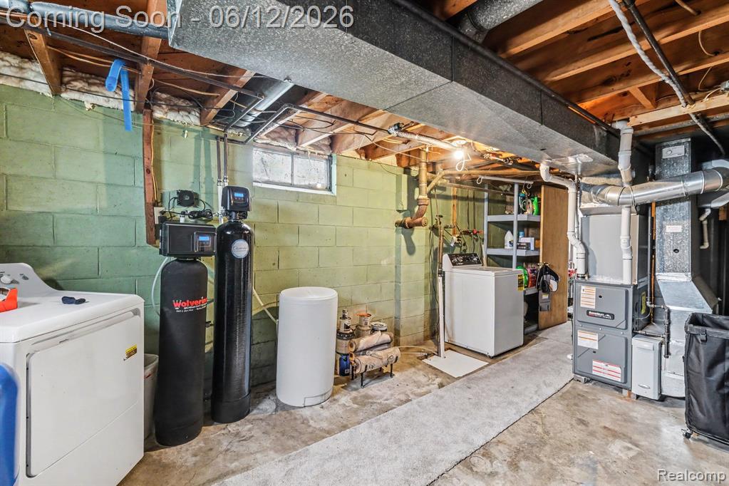 3474 Bilsky Street, Burton, MI 48519 — Photo 33