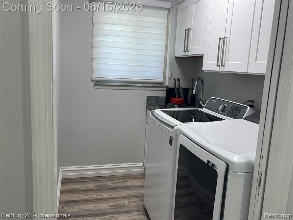 39548 Pinebrook Drive, Sterling Heights, MI 48310 — Photo 12