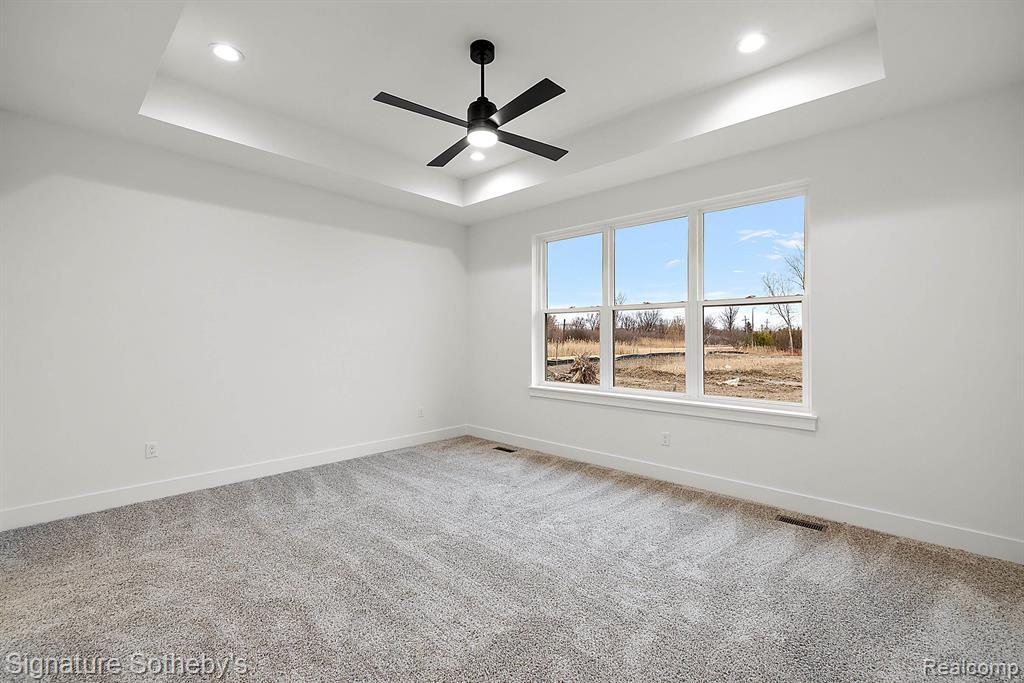 5968 Willow Grove Drive, Troy, MI 48085 — Photo 13