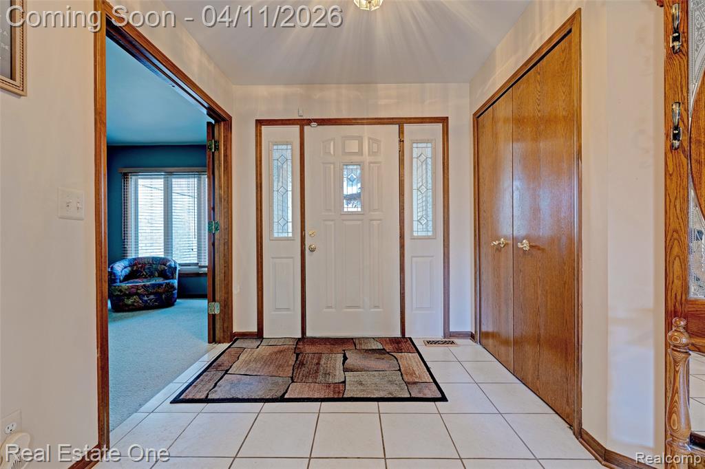 6400 Oak Hill Road, Ortonville, MI 48462 — Photo 4