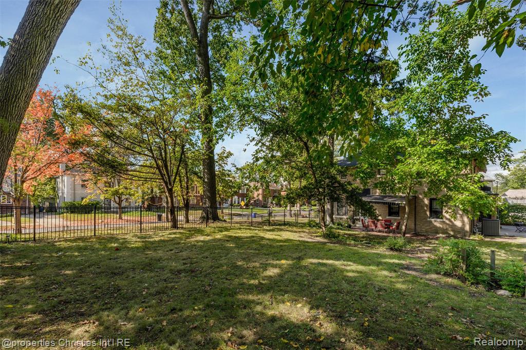 18974 Fairfield Street, Detroit, MI 48221 — Photo 45