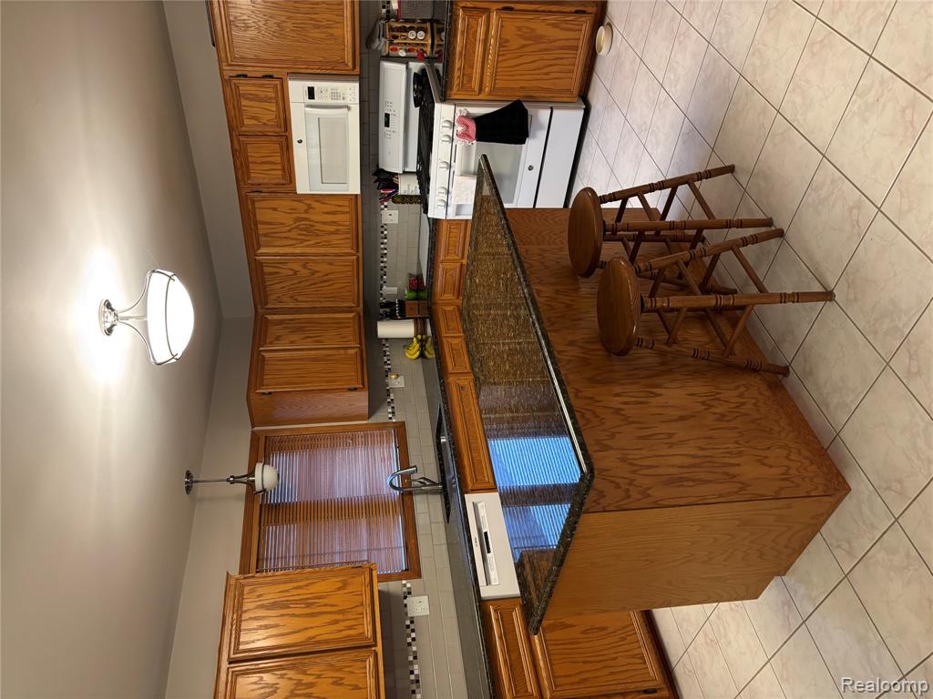40131 Cucci Drive, Sterling Heights, MI 48313 — Photo 10