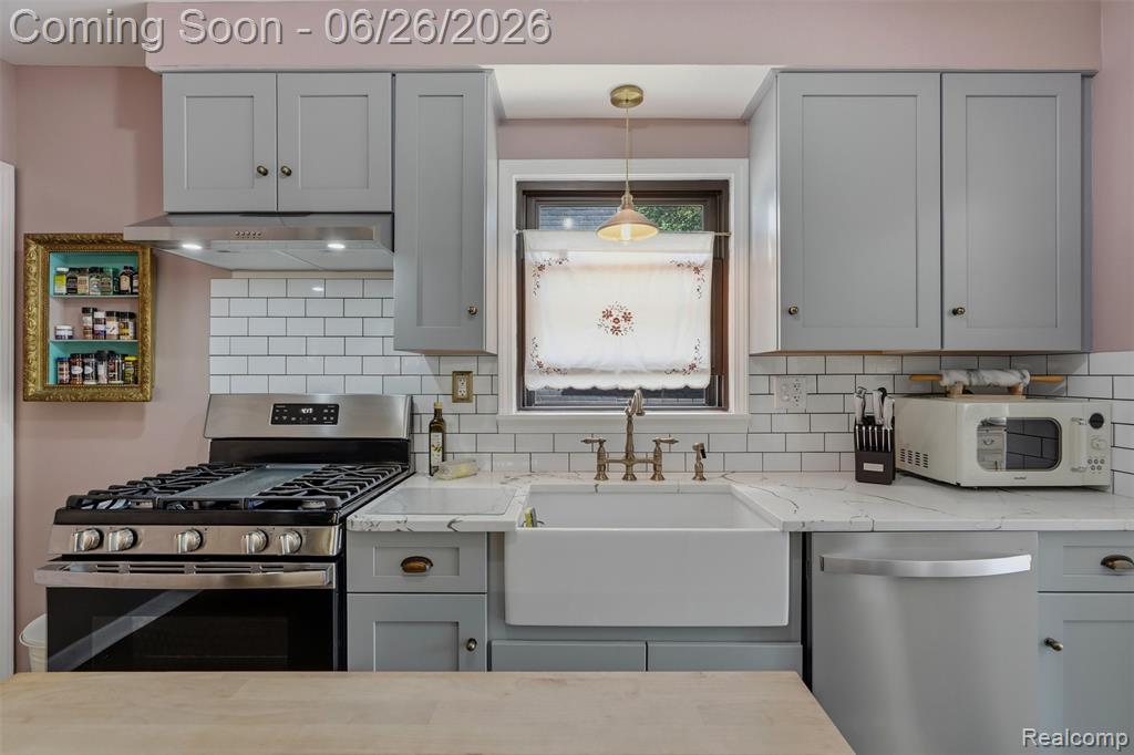 461 Manor Street, Grosse Pointe Farms, MI 48236 — Photo 15