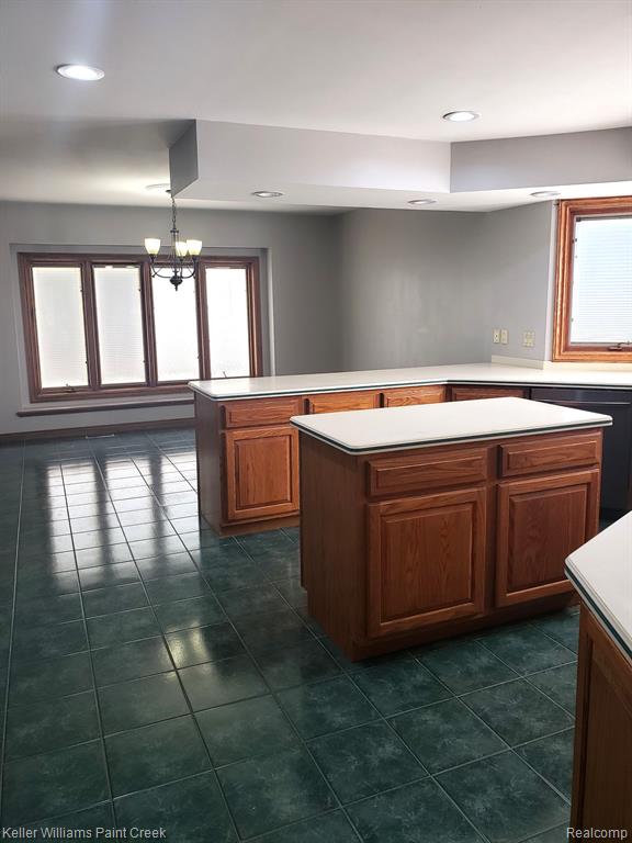 582 W HAMLIN Road, Rochester Hills, MI 48307 — Photo 13