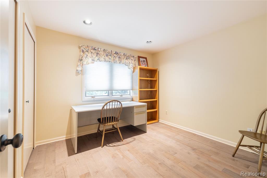 9830 Hawthorne Glen Drive, Grosse Ile, MI 48138 — Photo 30
