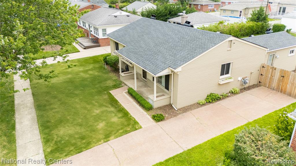 47337 Winthrop Street, Shelby Twp, MI 48317 — Photo 19