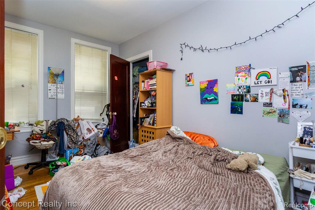 440 E FERRY Street, Detroit, MI 48202 — Photo 28