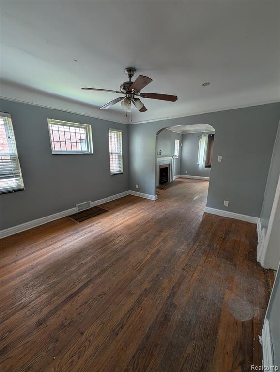 9776 E OUTER Drive - Photo 4