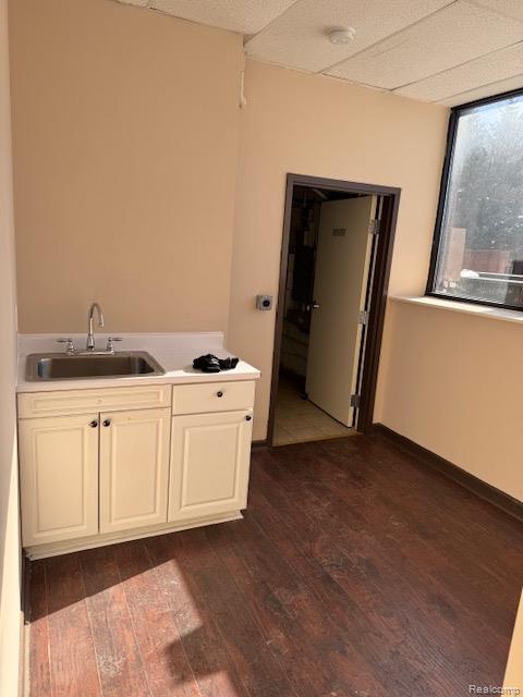 520 E 12 Mile Road, Madison Heights, MI 48071 — Photo 5