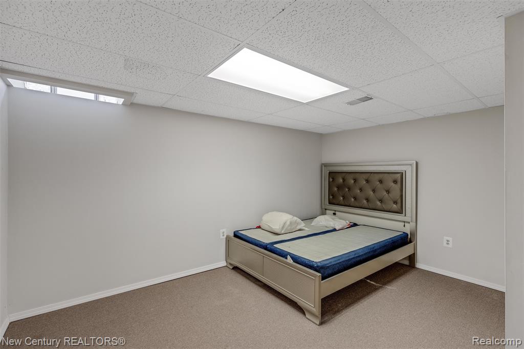 4825 Maceri Circle, Sterling Heights, MI 48314 — Photo 32