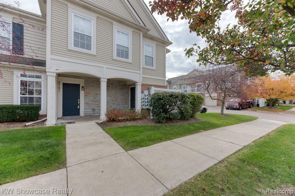 6200 ADDINGTON Drive, Commerce Twp, MI 48390 — front exterior