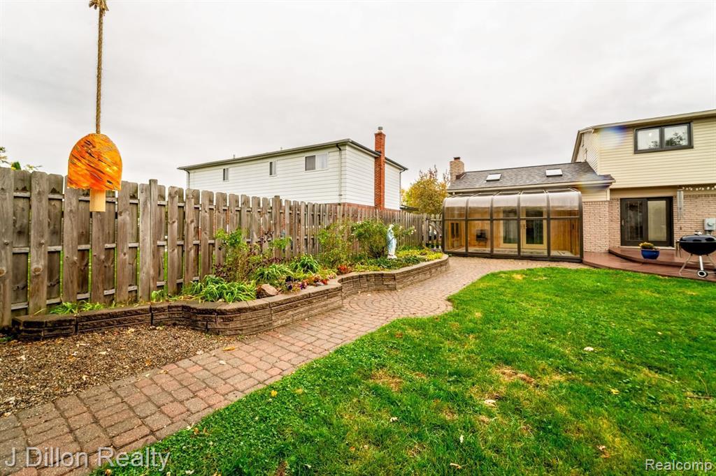43682 LOMBARDY Drive, Canton, MI 48187 — Photo 6