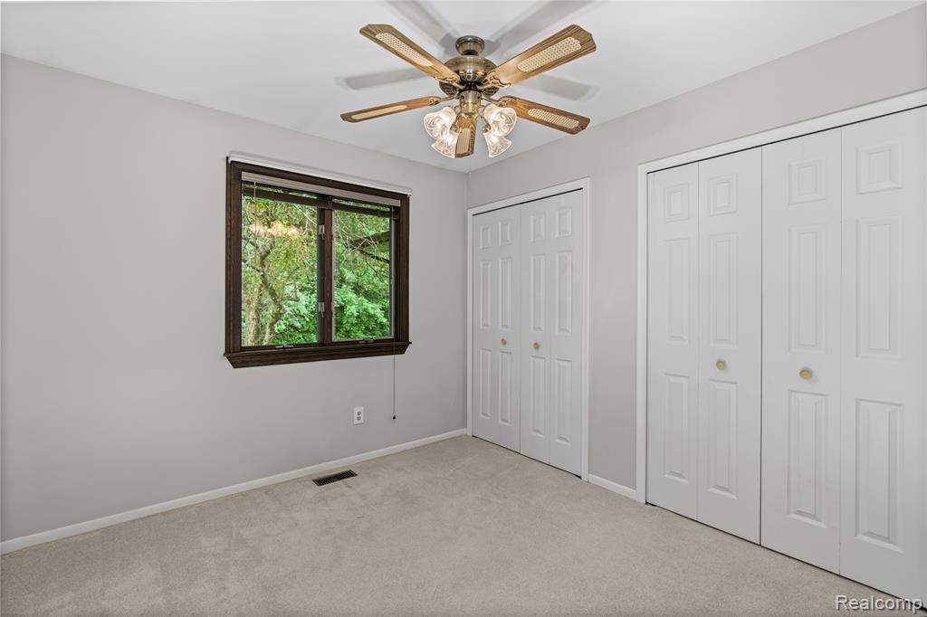 6247 King Arthur Court, Swartz Creek, MI 48473 — Photo 27