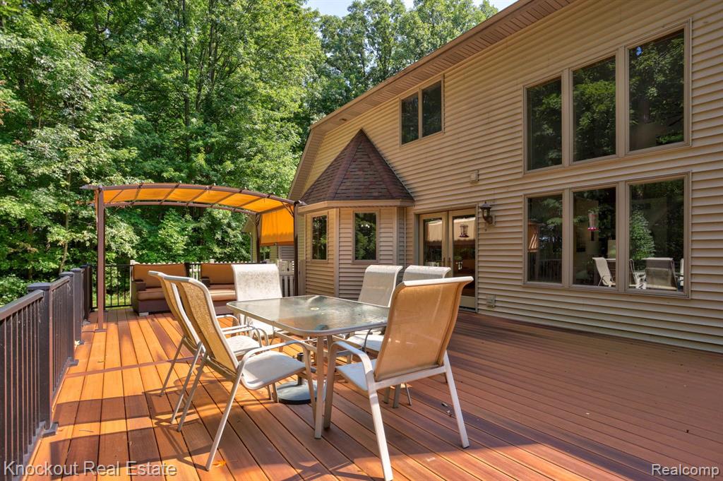 9763 BEECH TREE Lane, Frankenmuth, MI 48734 — Photo 58