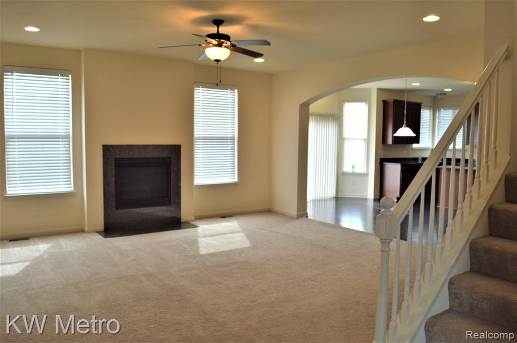 4313 SILVERLEAF Drive, Ypsilanti, MI 48197 — Photo 7