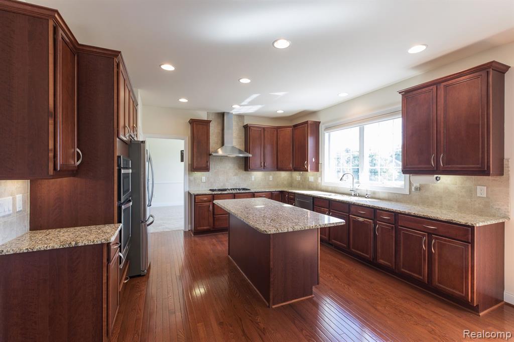 17904 Crestbrook Drive, Northville, MI 48168 — Photo 12