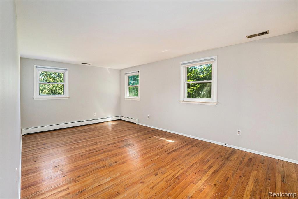 4516 Kevin Court, West Bloomfield, MI — Photo 20