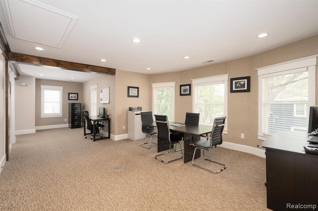 640 W University Drive, Rochester, MI 48307 — Photo 23