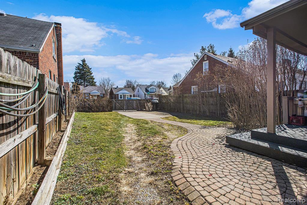 6387 ABINGTON Avenue, Detroit, MI 48228 — Photo 4
